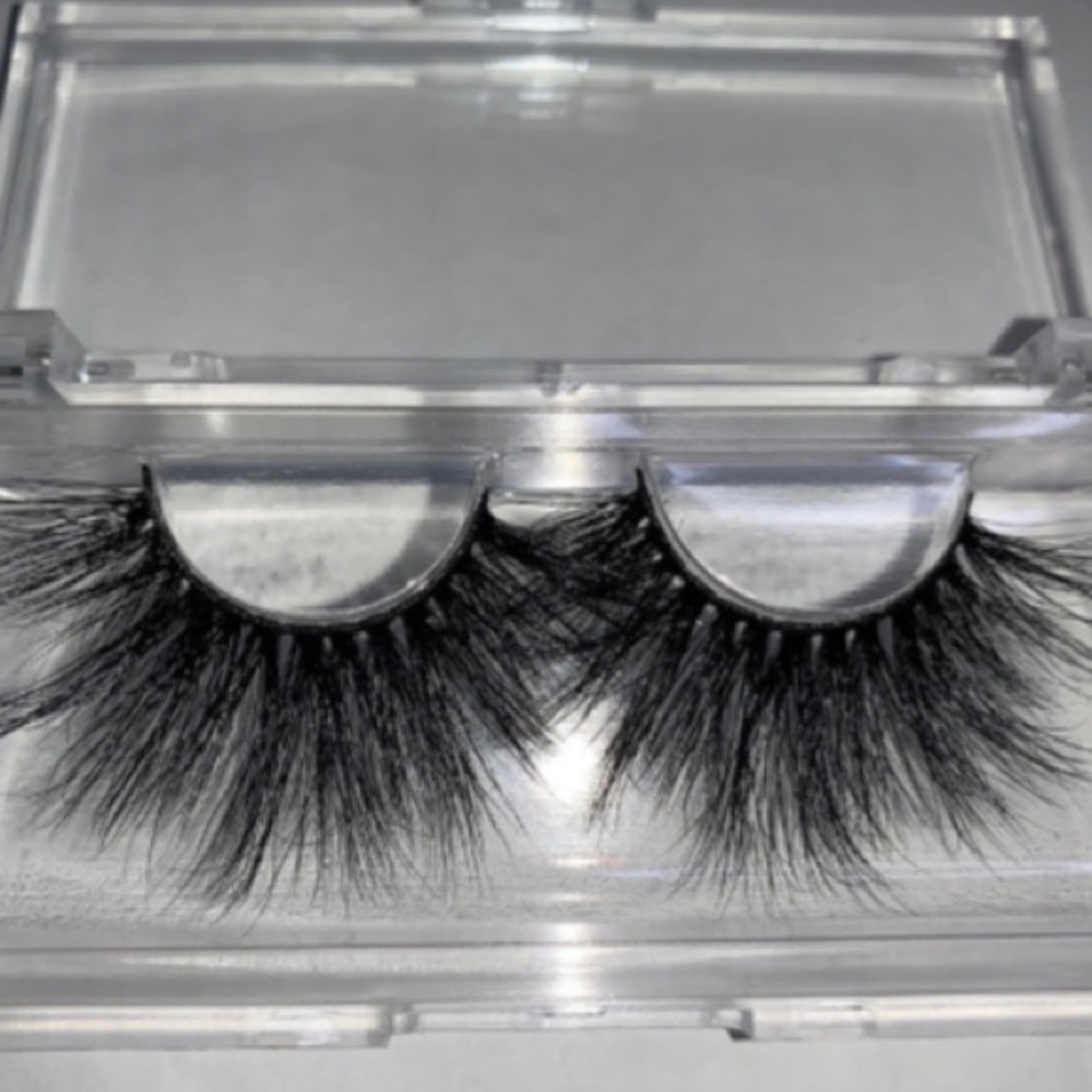 Eyes lashes
